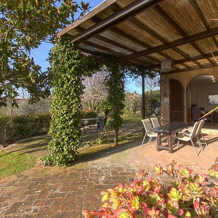 Апартаменты Il Giardino Del Giuggiolo Сиена Экстерьер фото