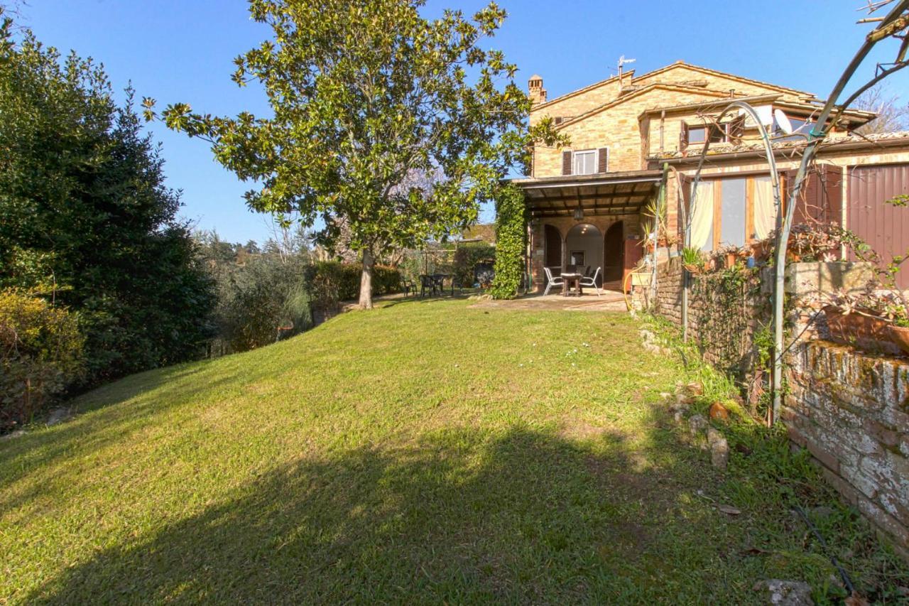 Апартаменты Il Giardino Del Giuggiolo Сиена Экстерьер фото